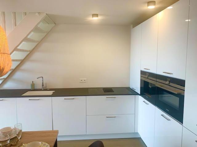 Saint-Raphaël La Belle Vue-Charming Duplex Apartment With Sea View, 50 Meters From Beach And Private Parking מראה חיצוני תמונה