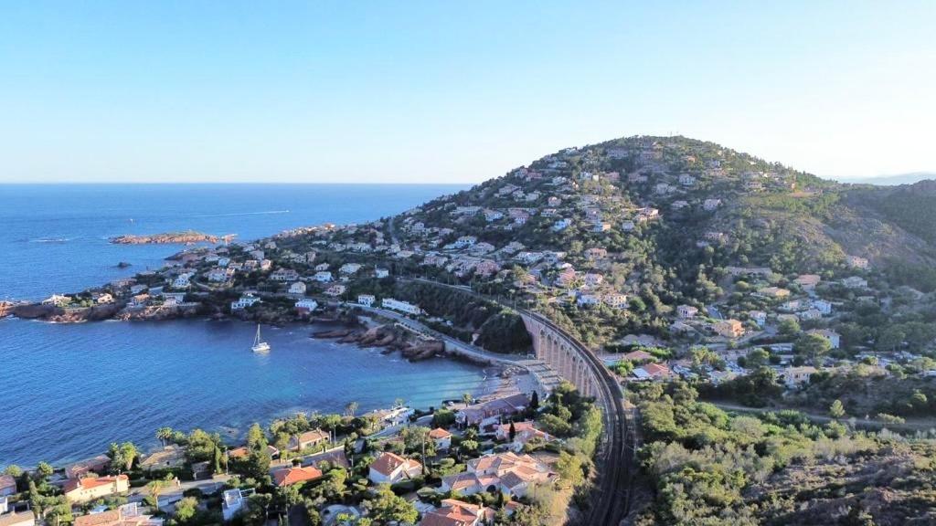 Saint-Raphaël La Belle Vue-Charming Duplex Apartment With Sea View, 50 Meters From Beach And Private Parking מראה חיצוני תמונה